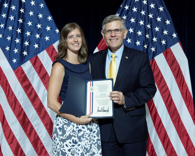 Ashley Ruth received her award from Dr. Kelvin Droegemeier, Director of the White House Office of Science and Technology Policy; photo provided by Ruth.
