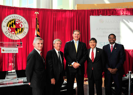 (From left to right): UMD Vice President and Chief Research Officer Dr. Patrick O'Shea, Siemens PLM Software President and CEO Chuck Grindstaff, President and CEO of Siemens USA Eric Spiegel, UMD President Wallace Loh, Clark School Dean Darryll Pines.