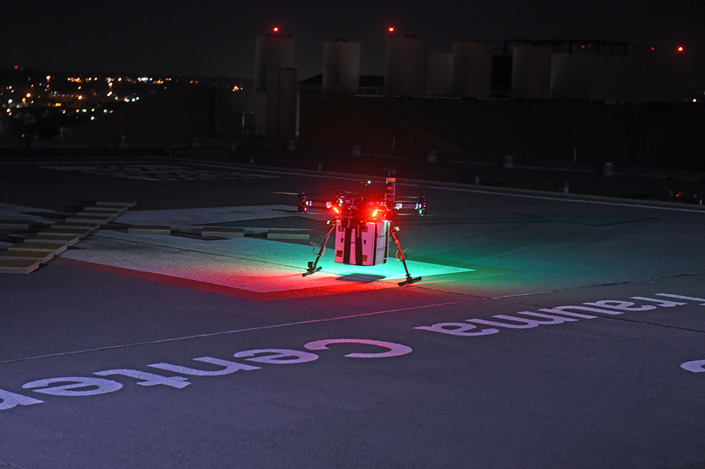 A UAV lands to successfully deliver a donor kidney to surgeons at the University of Maryland Medical Center in Baltimore for successful transplantation into a patient with kidney failure.