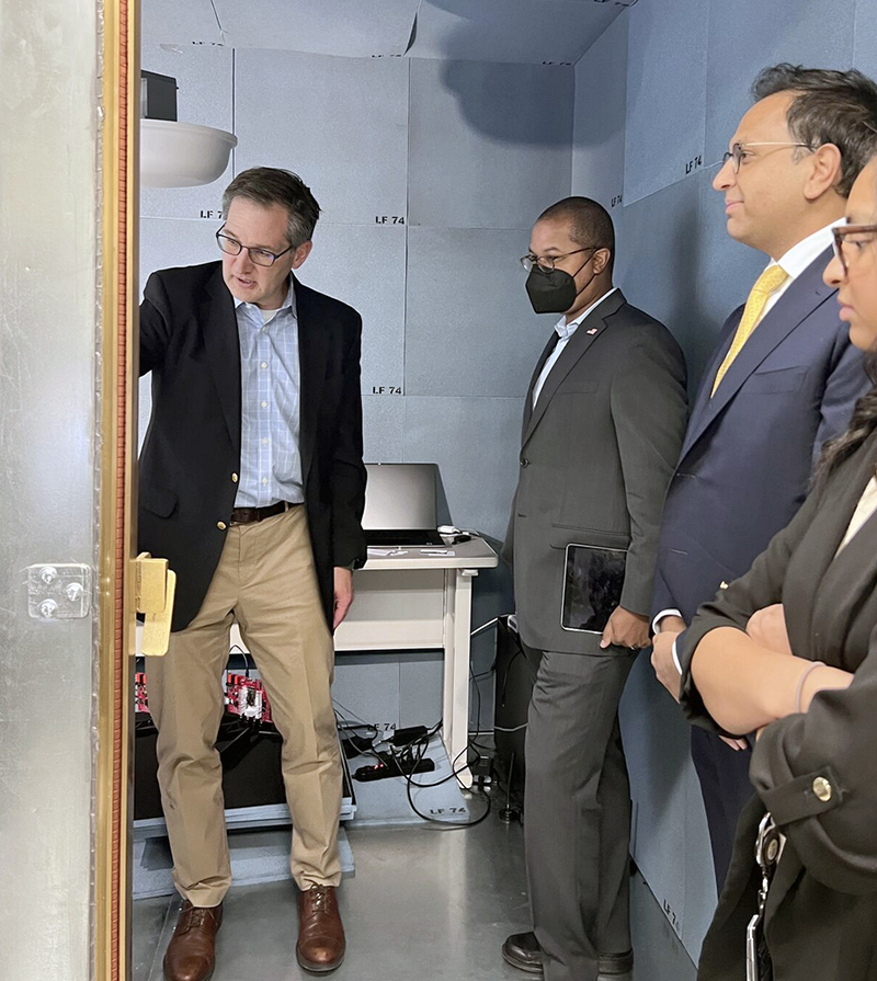 FCC Commissioner Geoffrey Starks visits UMD 5G Secure...