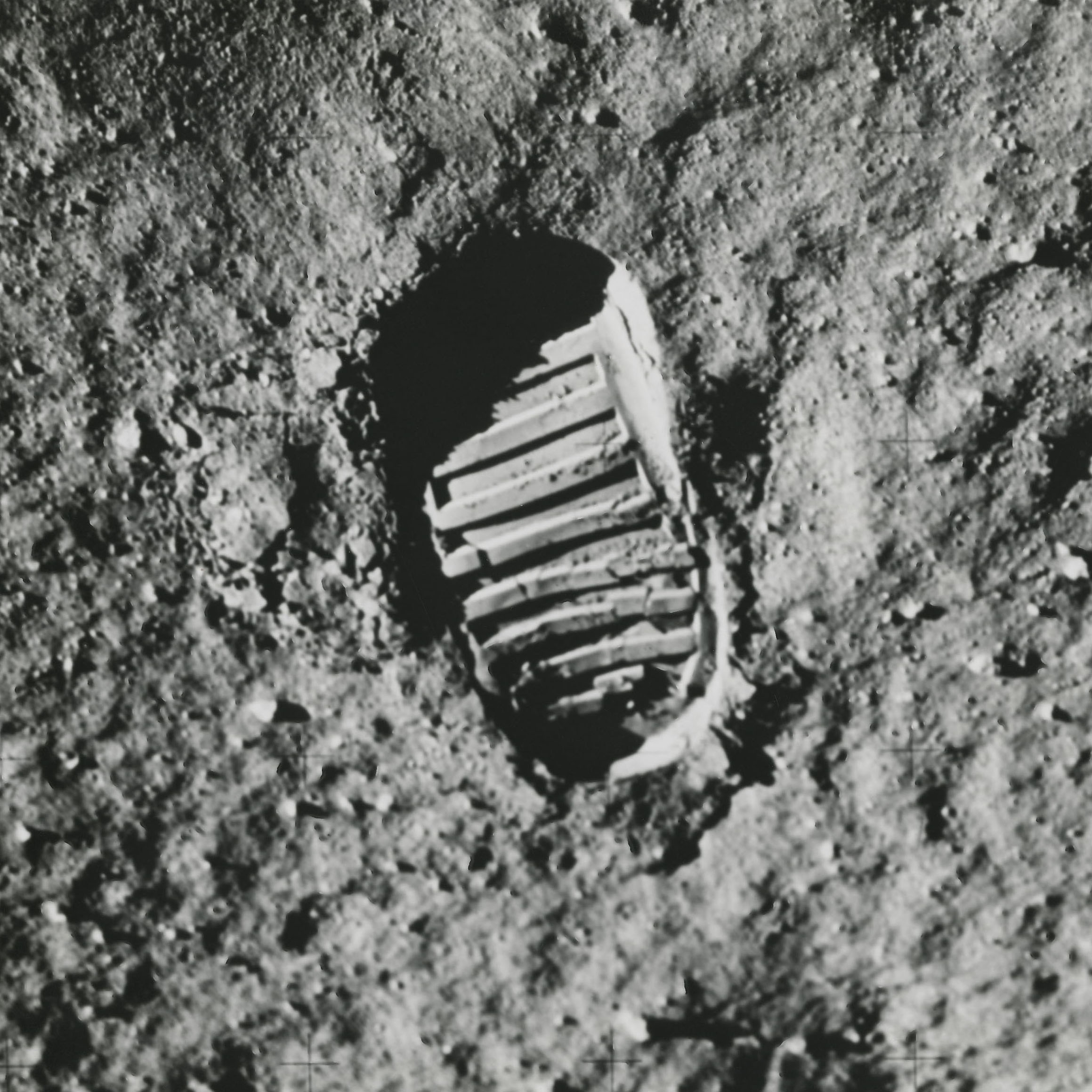 NASA photo of a footprint on the moon.