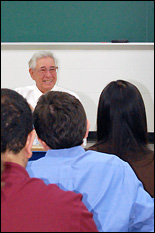 Dr. Fischell addresses the bioengineering Capstone class.