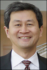 BioE professor Yang Tao.